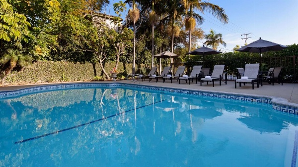 Best Western Plus Newport Mesa Inn image 4